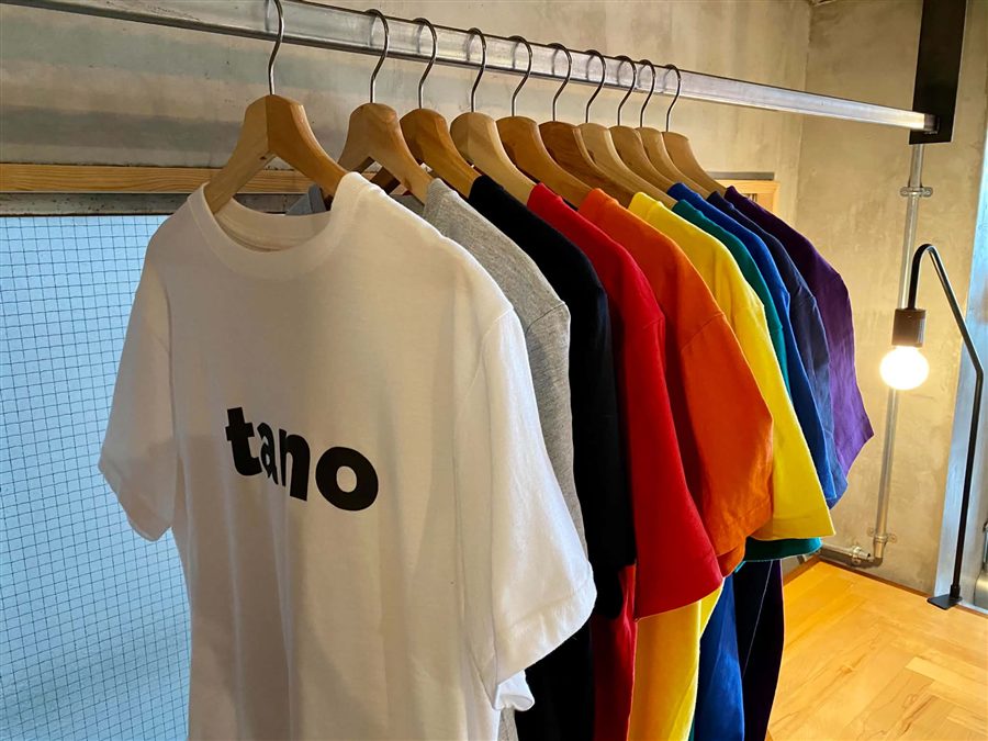 HAHAHA CLOTHING のTシャツ